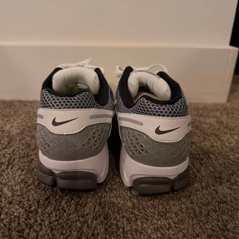 NIKE Men's Zoom Vomero 5 SE SP Shoes Size 10 In Dark Grey/White/Sail/Black